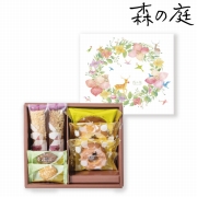 森の庭　焼き菓子アソート　フラワーリース　７個入　MREｰ01A　(内祝いギフト)